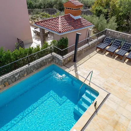 Holiday home 3 Bedroom Stunning In *