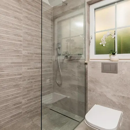 3 Bedroom Stunning In Kornic