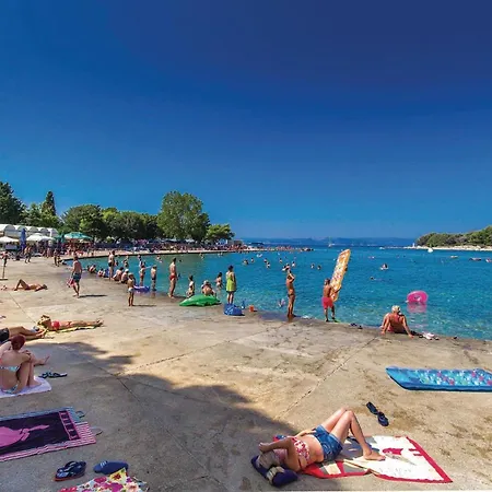 3 Bedroom Stunning In Holiday home Kornic
