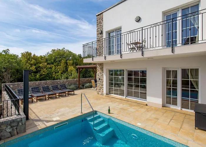 3 Bedroom Stunning In Dom wakacyjny Kornić