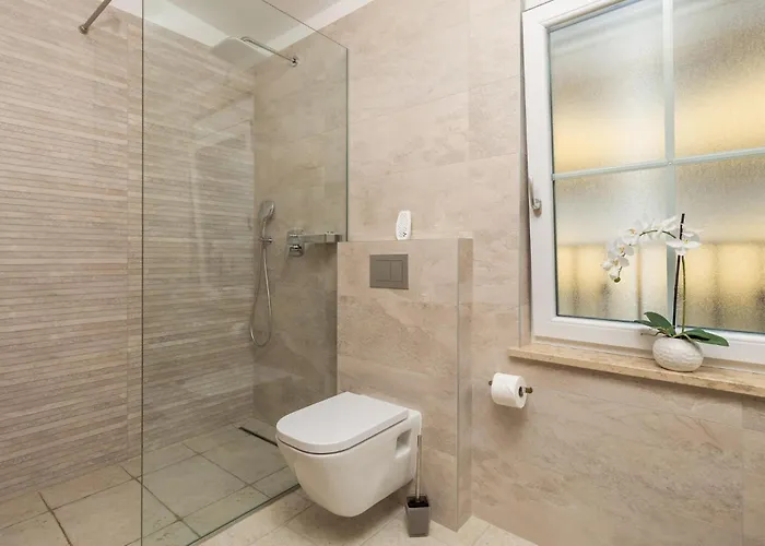 3 Bedroom Stunning In Dom wakacyjny Kornić